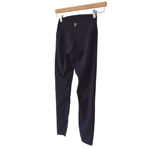 BP Born Primitive Leggings Womens Pants Small Black Athletic Stretch Cropped - Picture 1 of 5
